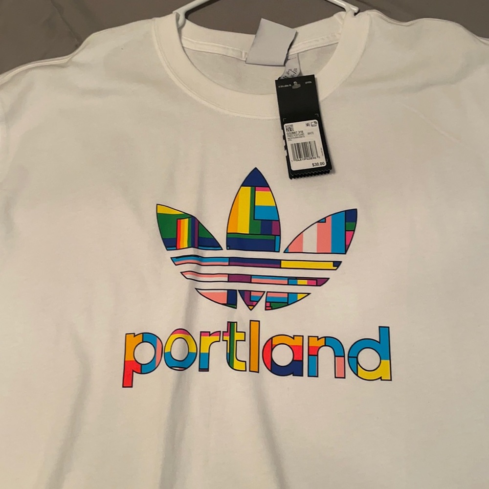 Short sleeve tee